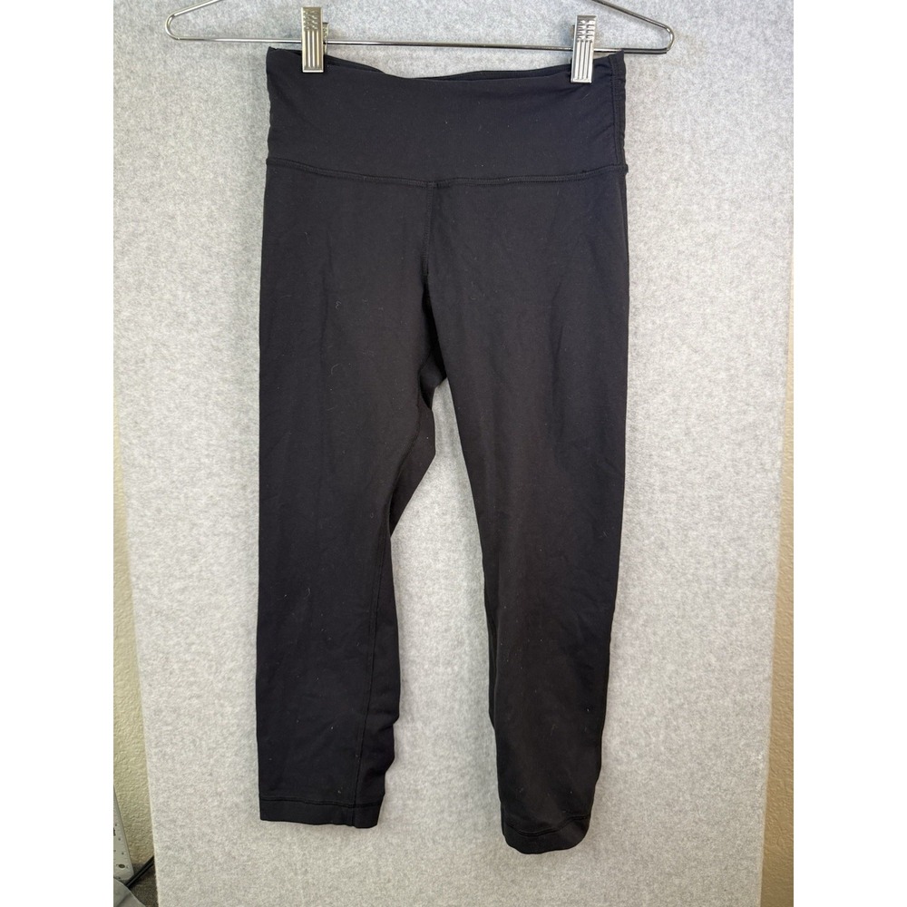 Lululemon athletica black crop leggings with ankle zipper